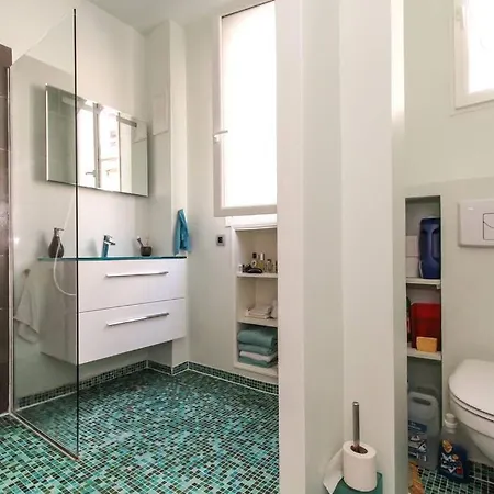 Gobelins Apartment *
